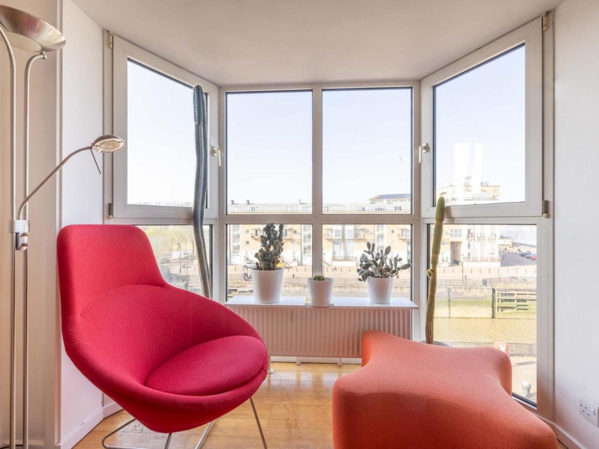 Sunny Maisonette With Views Over Canary Wharf, London Ngoại thất bức ảnh