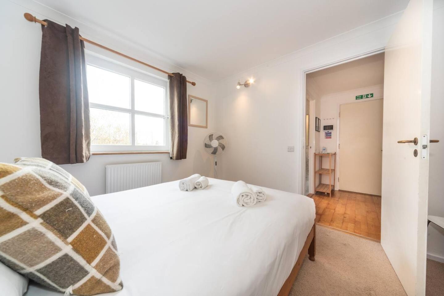 Sunny Maisonette With Views Over Canary Wharf, London Ngoại thất bức ảnh