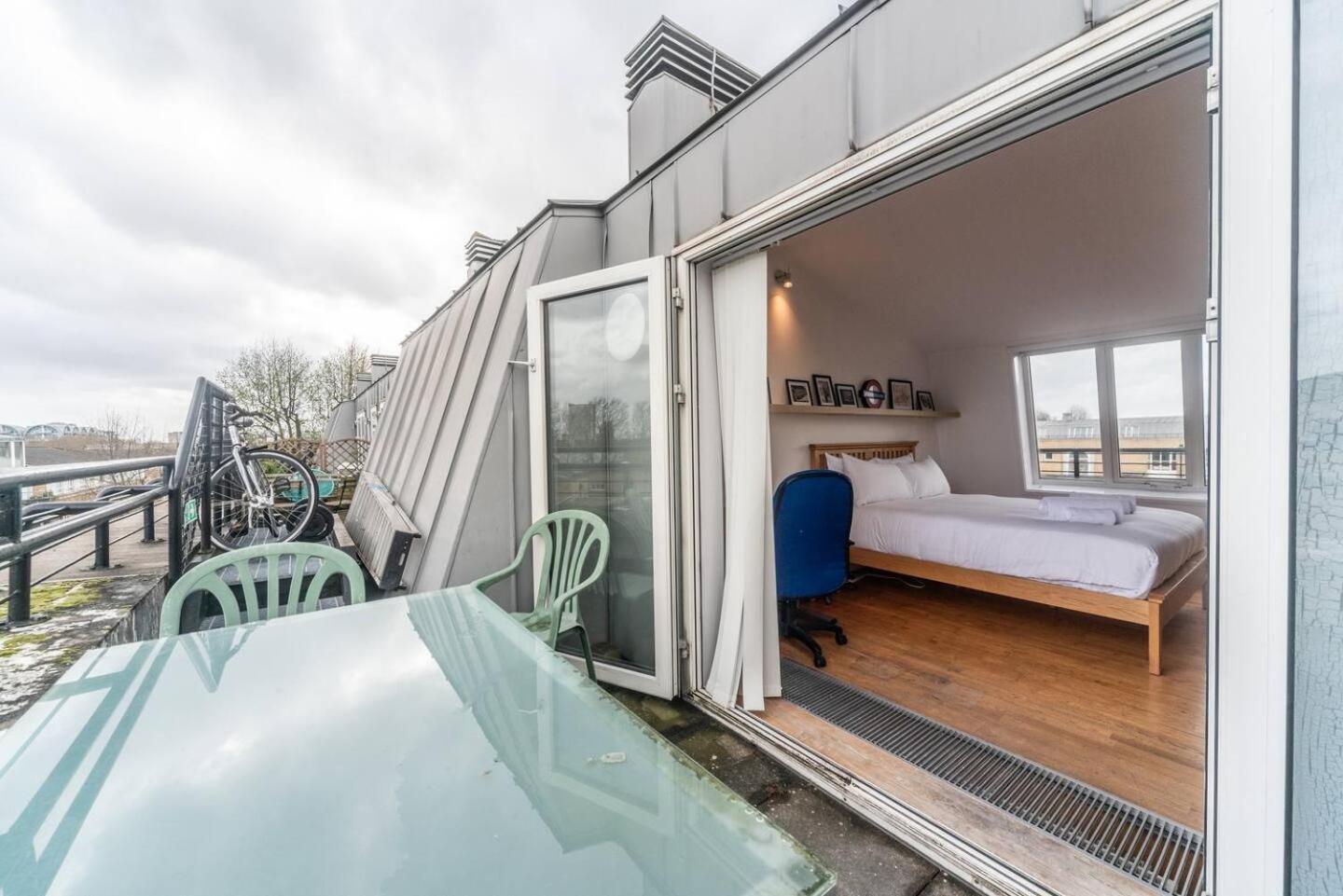 Sunny Maisonette With Views Over Canary Wharf, London Ngoại thất bức ảnh